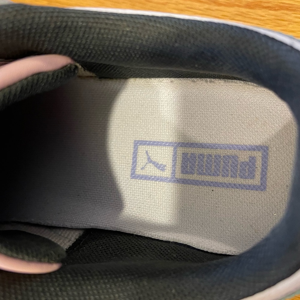 Puma, US size 6 women’s white platform sneakers. - Picture 8 of 10